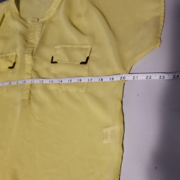 Live 4 Truth Yellow Cuffed Sleeve Polo Blouse - Picture 4 of 8